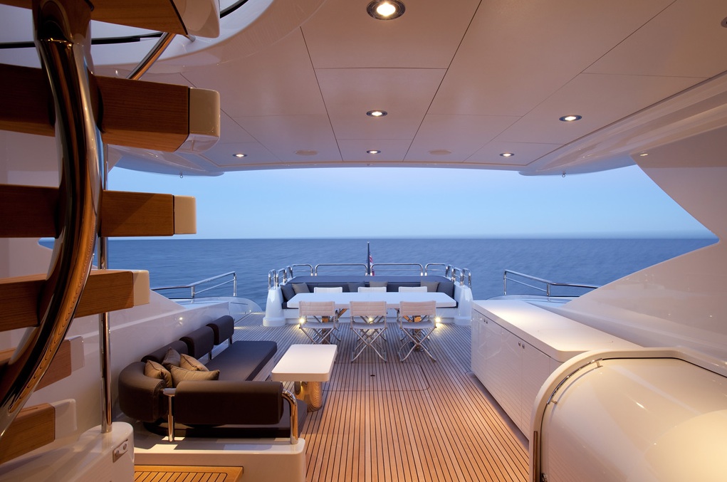 Quantum-super-yacht-rear-deck